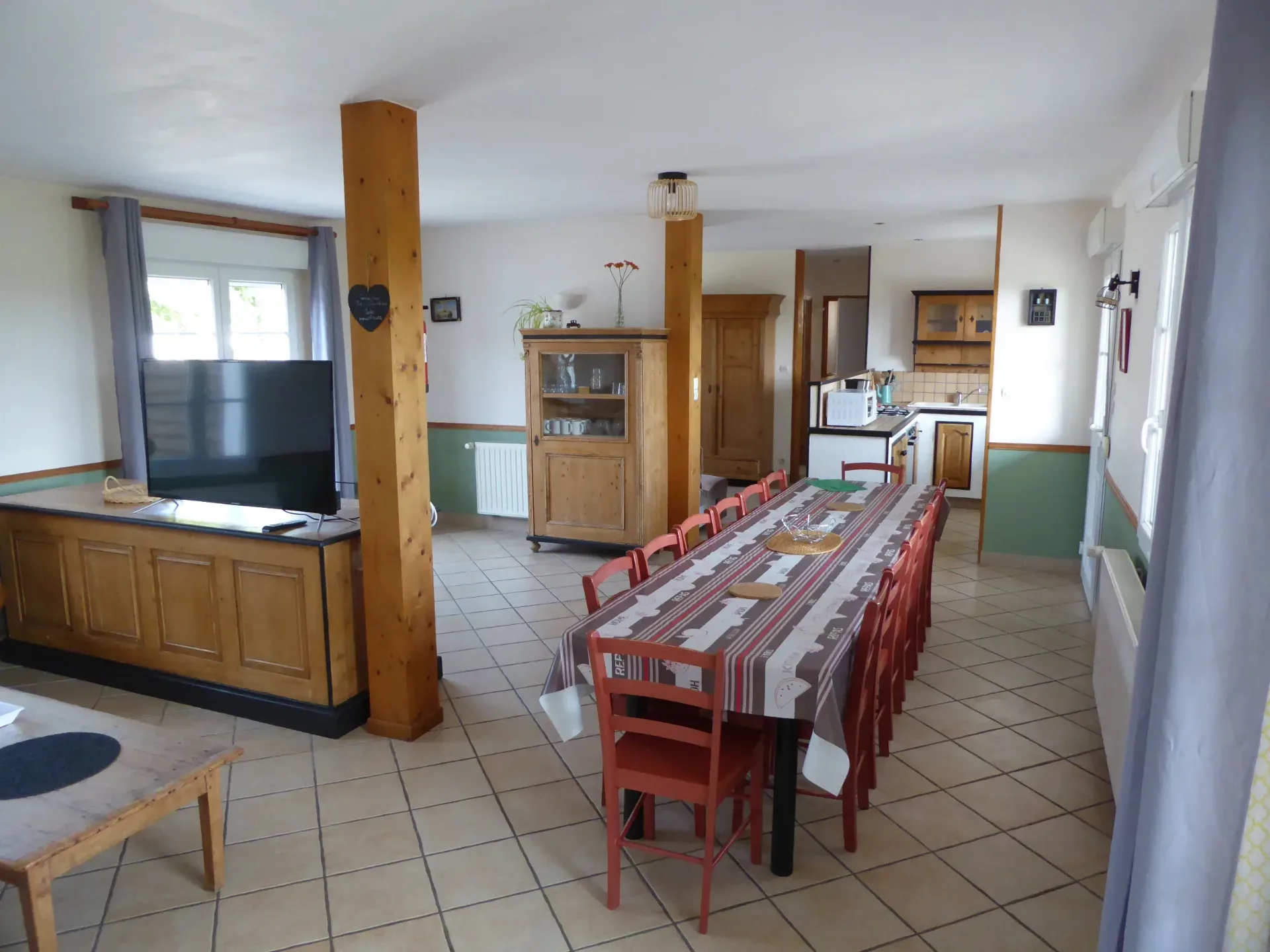 Salle repas résidence N° 1