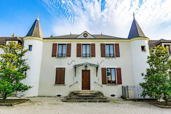 Gîte de groupe Domaine Saint-Pierre à Gironville — Photo 1 de Domaine Saint-Pierre à Gironville, capacité 42 personnes