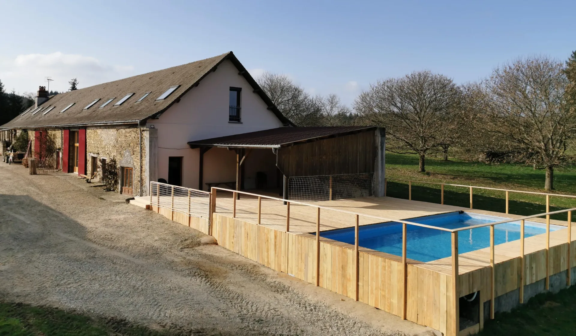 Gîte de groupe Gîte de la Châtaigneraie à Saint-Yrieix-la-Perche — Gîte de la Châtaigneraie – Saint-Yrieix-la-Perche, capacité 15 personnes
