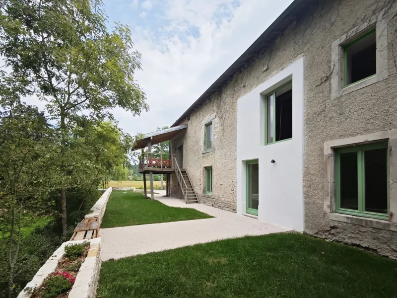 Photo 1 de Domaine du Moulin Français à Champougny