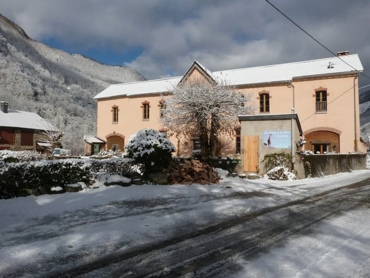 Gîte de groupe Gîte de l'Escolan à Ustou — Photo 2 de Gîte de l'Escolan à Ustou, capacité 23 personnes