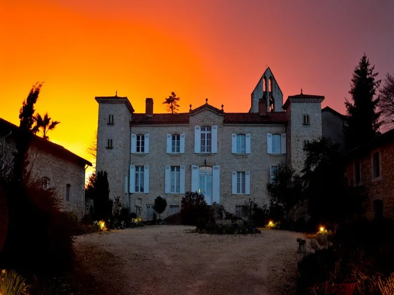 Gîte de groupe Maison des Coteaux à Ruffiac — Photo 2 de Maison des Coteaux à Ruffiac, capacité 15 personnes