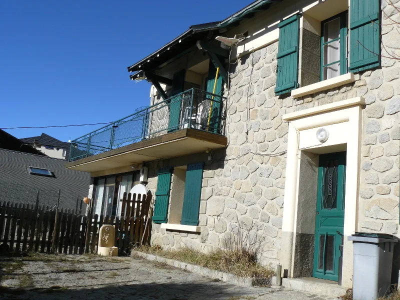 Gîte de groupe Gite De Sejour Le Logis Catalan à Font-Romeu-Odeillo-Via — Photo 1 de Gite De Sejour Le Logis Catalan à Font-Romeu-Odeillo-Via, capacité 36 personnes