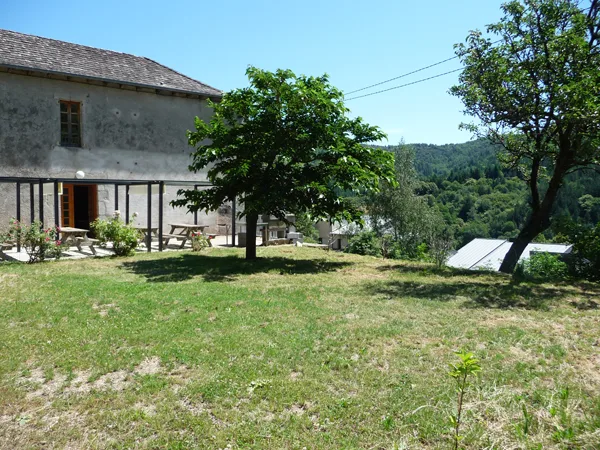 Gîte de groupe Gîte Le Mas Des Sédaries à Villefort — Photo 5 de Gîte Le Mas Des Sédaries à Villefort, capacité 14 personnes
