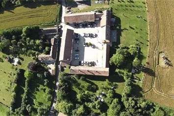 Gîte de groupe Domaine de la Pépinière à Châtenay-sur-Seine — Vue aérienne Domaine de la Pépinière à Châtenay-sur-Seine, capacité 100 personnes