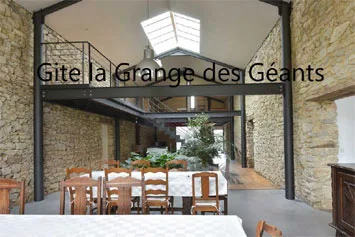 Gîte de groupe La Grange des Géants à Beaurepaire — Photo 1 de La Grange des Géants à Beaurepaire, capacité 15 personnes