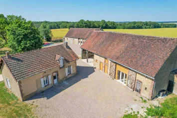 Gîte de groupe La Ragonnière à Villiers-Saint-Benoît — Photo 2 de La Ragonnière à Villiers-Saint-Benoît, capacité 30 personnes