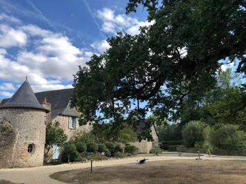Gîte de groupe Gîtes La Huberderie à La Rouaudière — Photo 1 de Gîtes La Huberderie à La Rouaudière, capacité 28 personnes