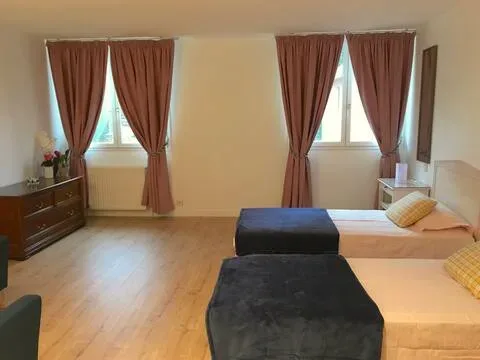 Ancienne Auberge des Brizards – Quarré-les-Tombes