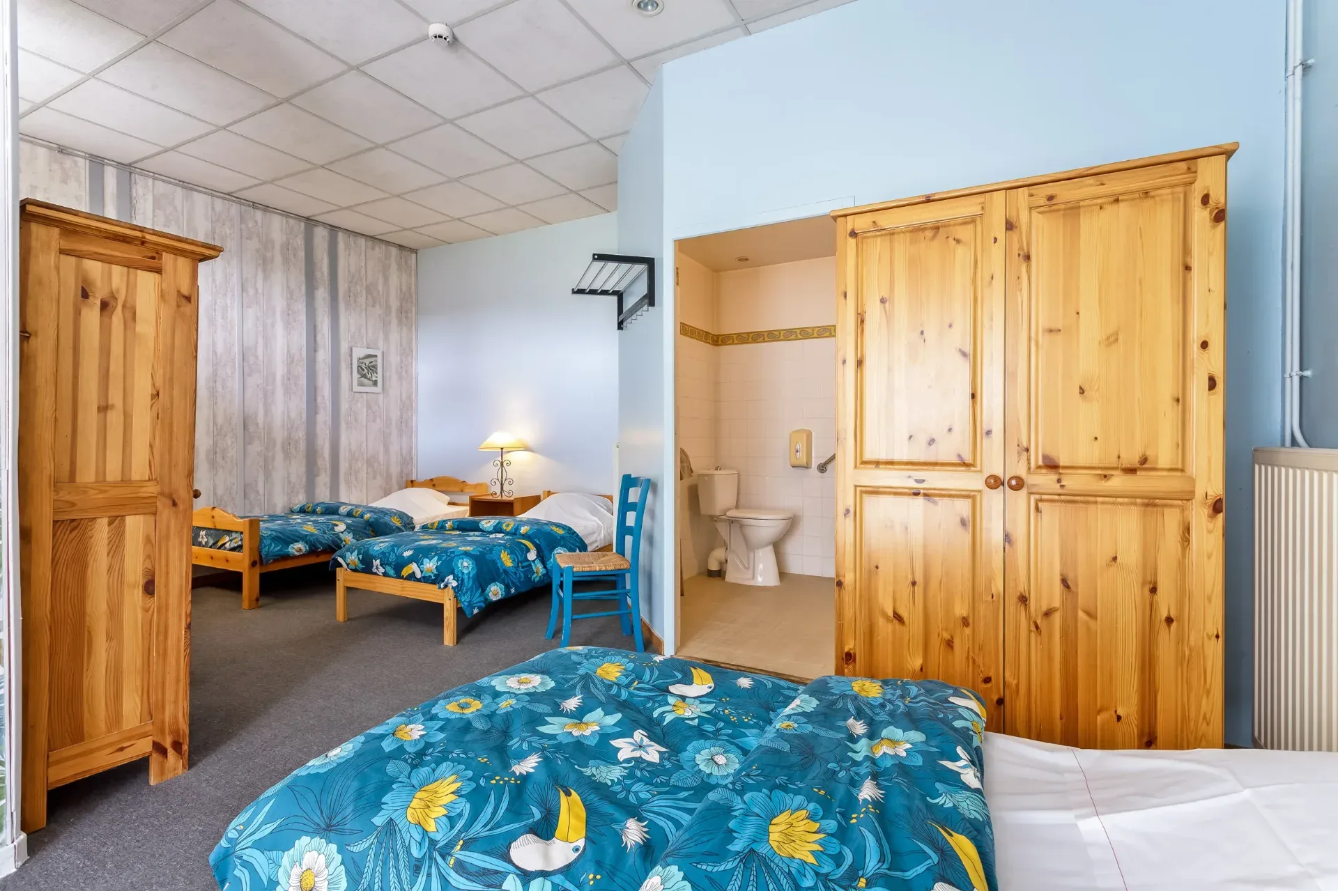 chambre 15 - PMR - 4 lits au rez de chaussée