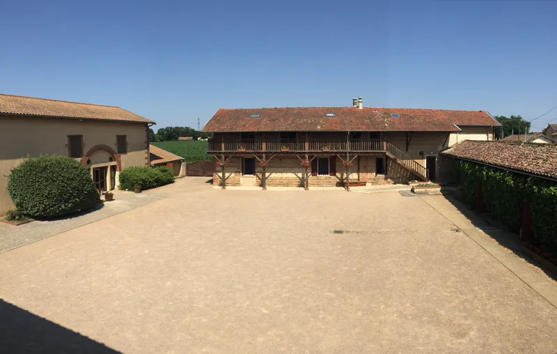 Photo 1 de Domaine du Petit Chambard à Villeneuve