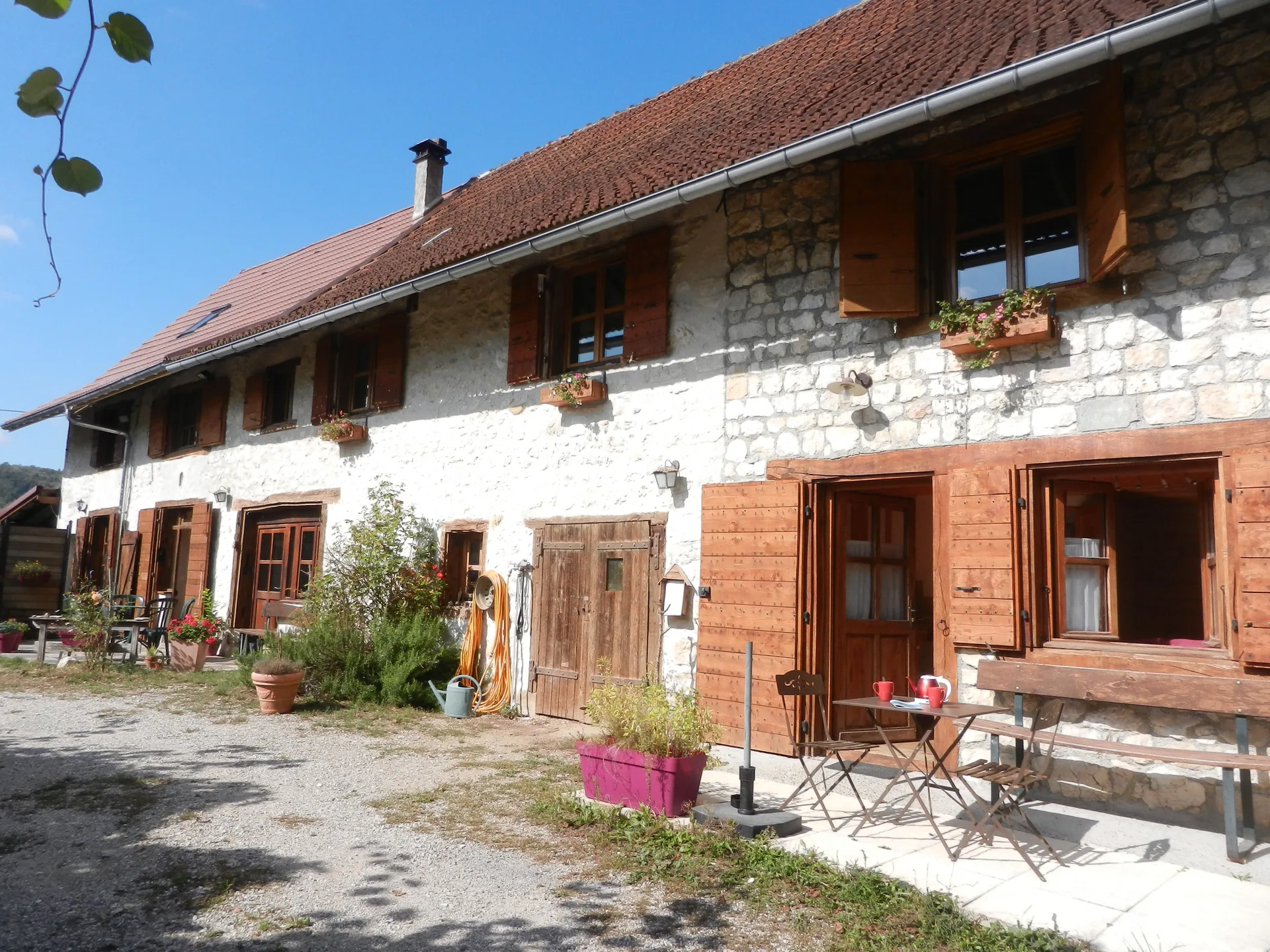 Gîte de groupe La Ferme Richard à Nances — Photo 1 de La Ferme Richard à Nances, capacité 14 personnes