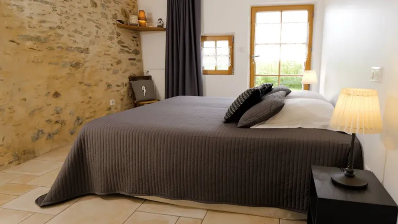 Gîtes La Bréjolière à Saint-Maurice-des-Noues - Chambre lit double