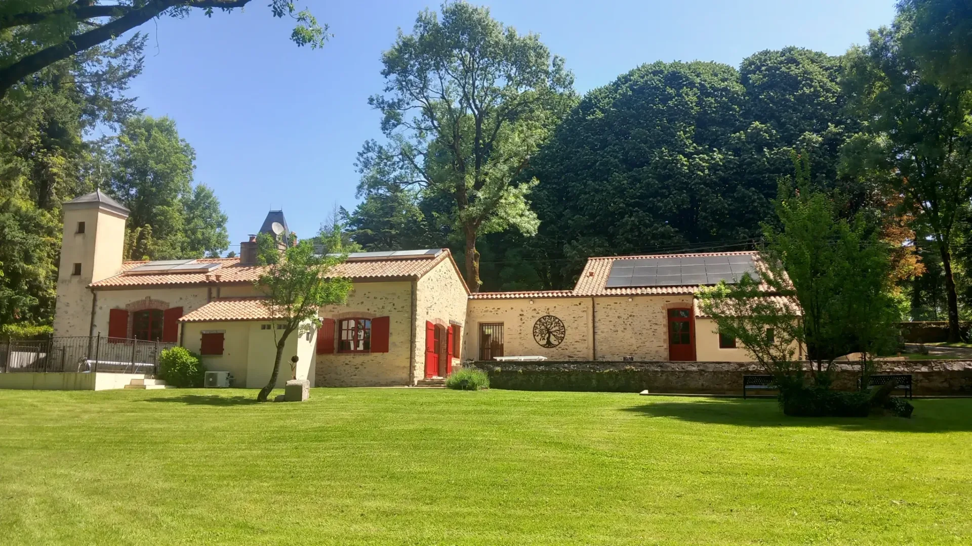 Gîte de groupe Gite La Minoterie à Rocheservière — Gîte La Minoterie à Rocheservière – grand gîte de groupe en Vendée, capacité 12 personnes