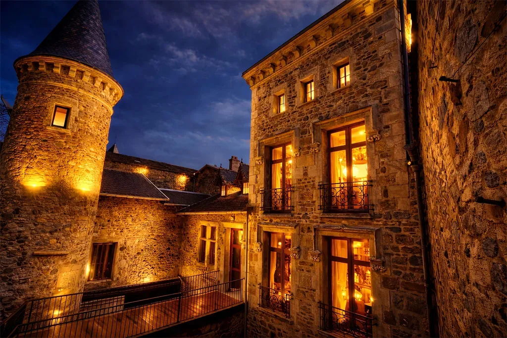 Château Louis XI - Le Logis Royal – Beaujeu