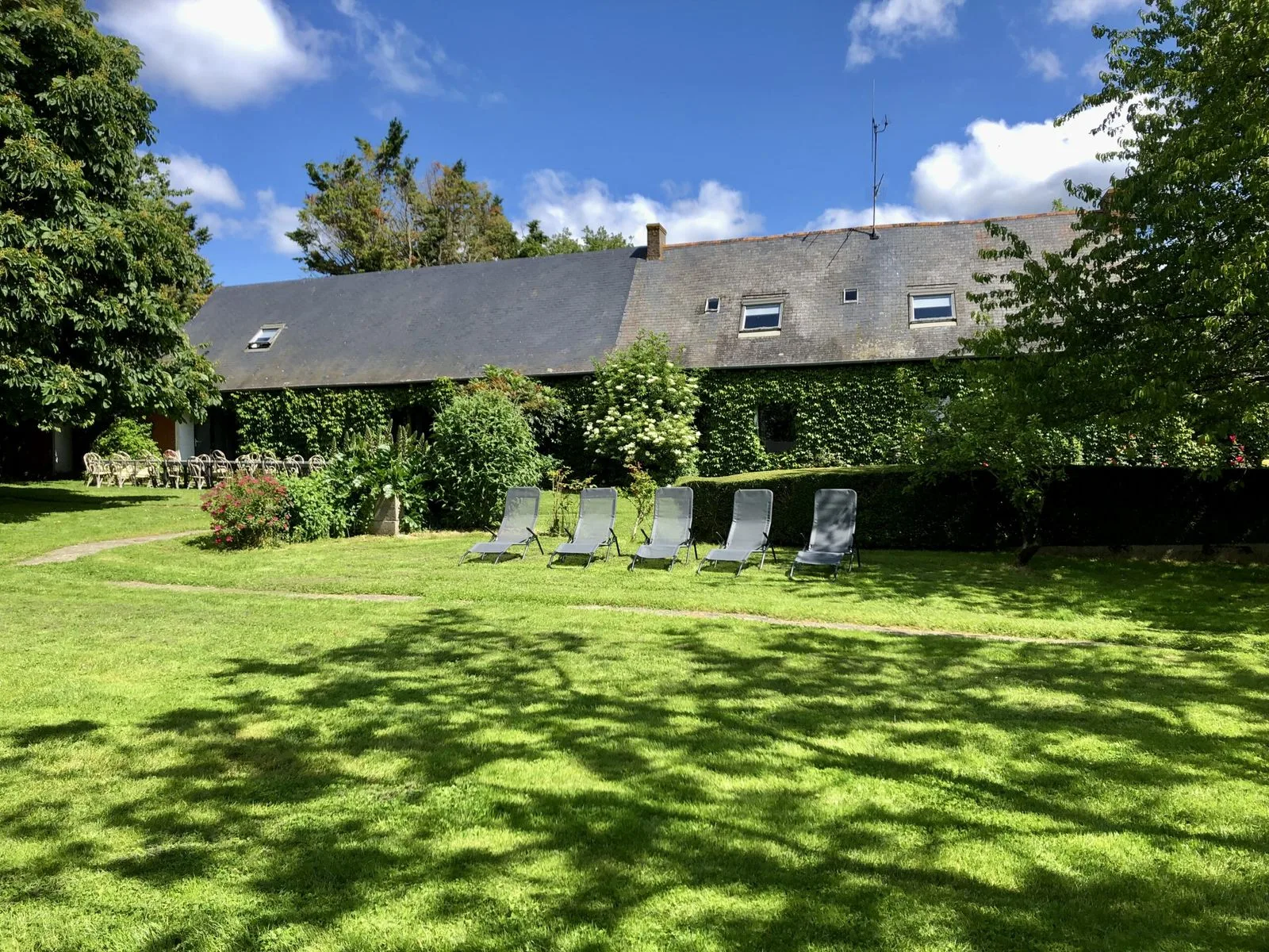 Gîte de groupe Le Logis des Aulnays à Challain-la-Potherie — Le Logis des Aulnays – Challain-la-Potherie, capacité 22 personnes