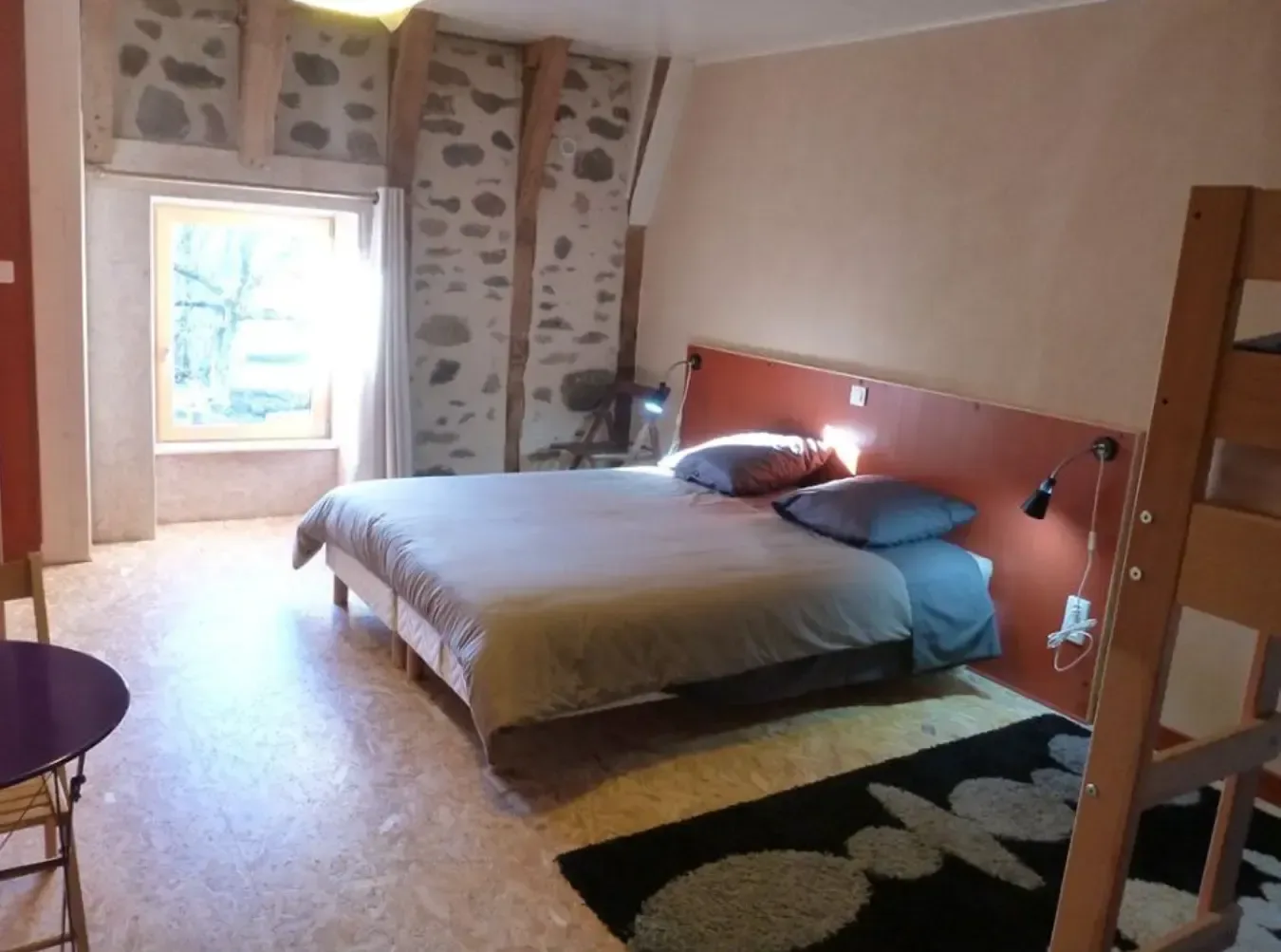 Une chambre de 3 pouvant être convertie en chambre double.