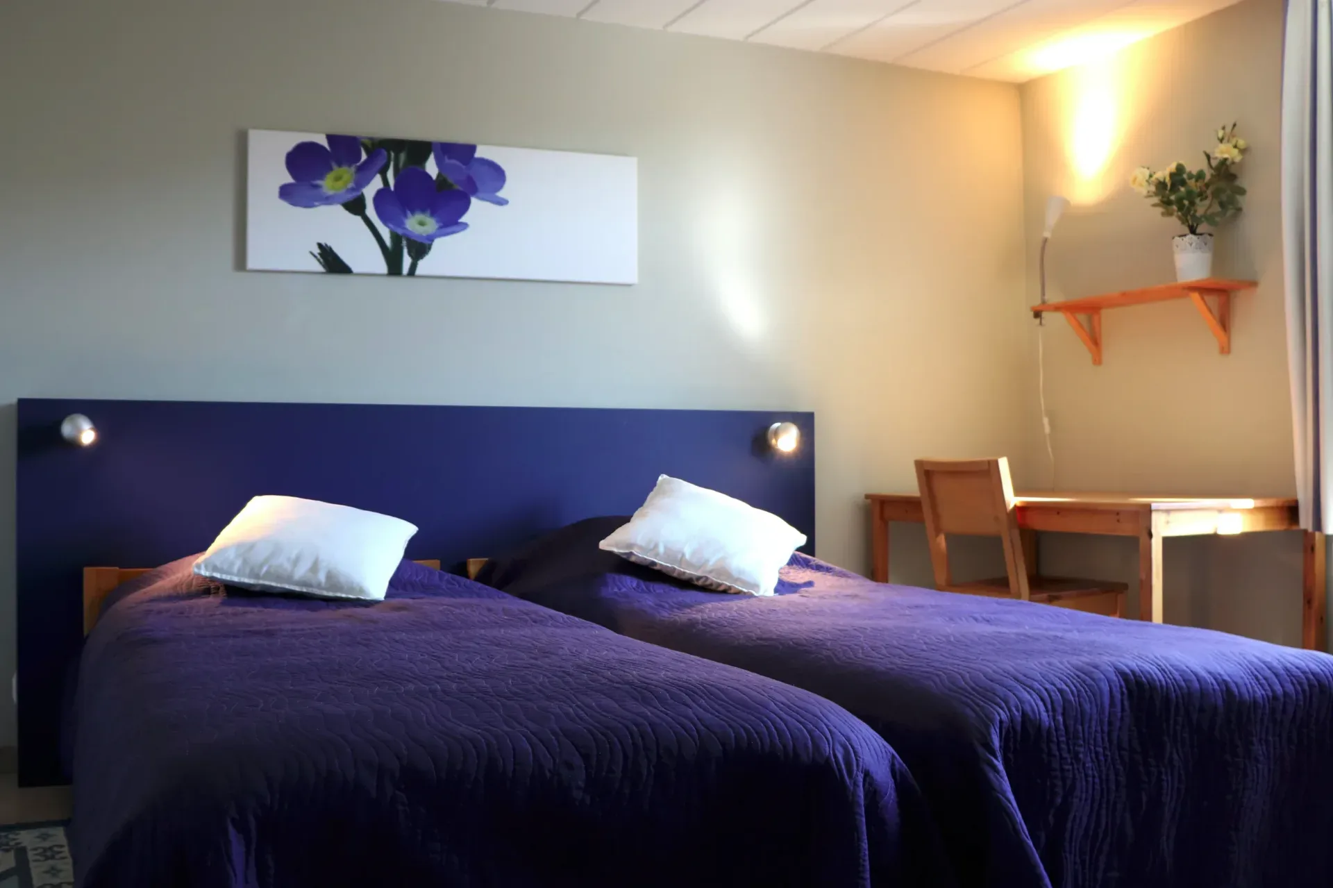 Chambre avec 3 lits simple