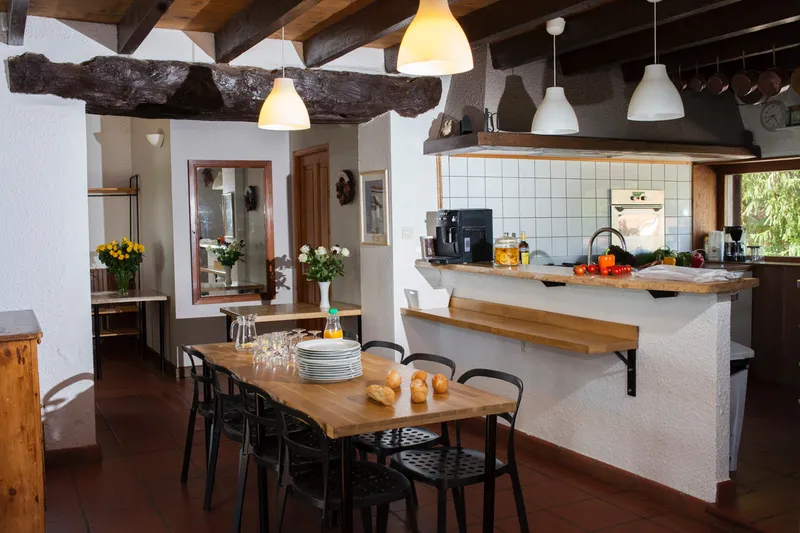 Cuisine entièrement équipée du Domaine du Plantier pour groupes