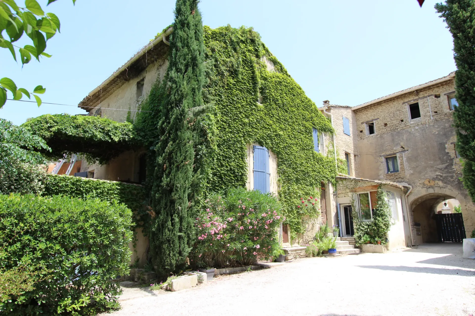 Gîtes Provence et Nature – Cabrières d'Avignon
