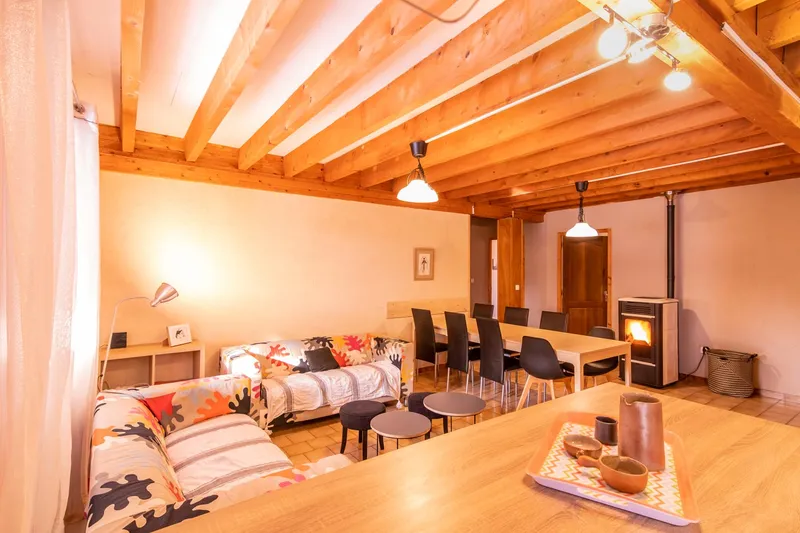 Gîte Les Marmottes au Tucaou avec décoration montagnarde et confort contemporain