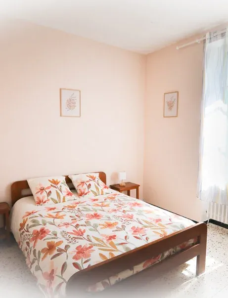 Chambre double avec équipements complets dans le Parc National des Cévennes