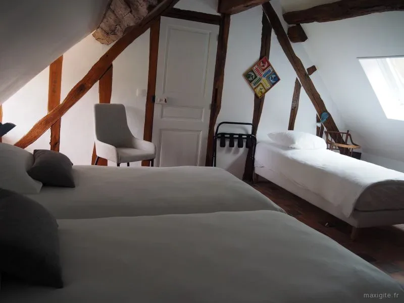 La chambre "Ambiance Chambre d'enfants" avec 3 lits de 90 cm