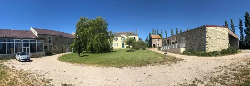 Les Gîtes du Champ du Douits – Malherbe-sur-Ajon