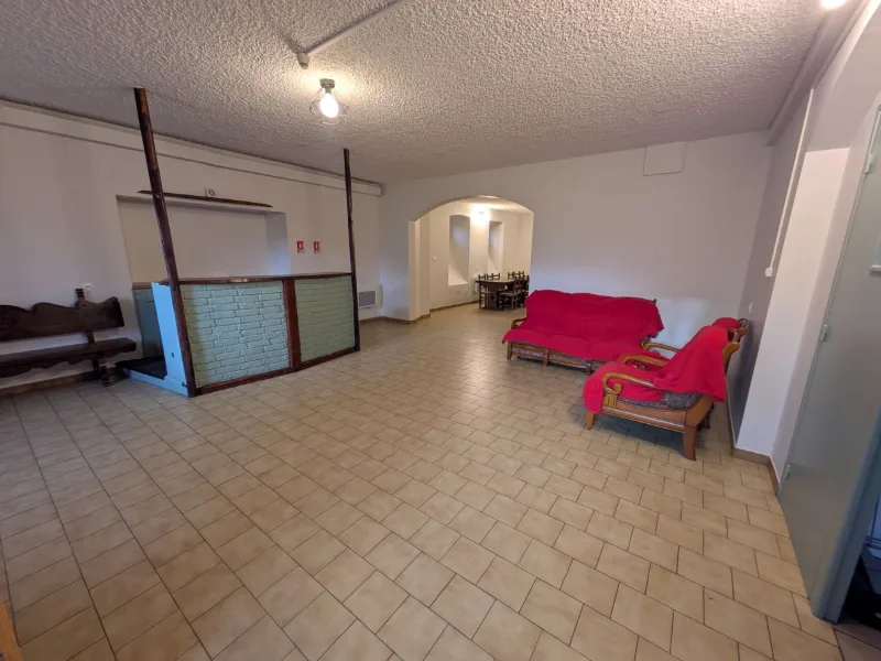 Salle d'activité de 80 m² pour stages, séminaires ou animations