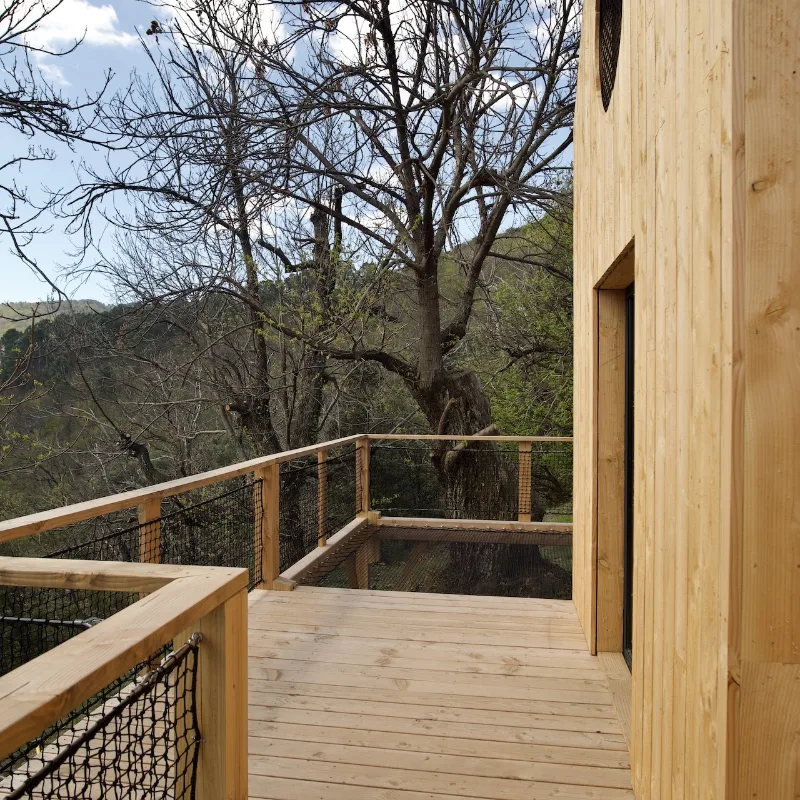 terrasse de notre hébergement insolite - Domaine Le Verdier – Saint-Michel-de-Dèze