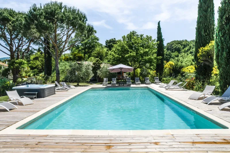 La piscine chauffée 14x6m