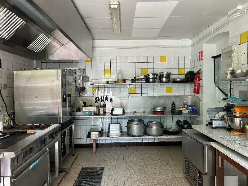 cuisine très bien équipée