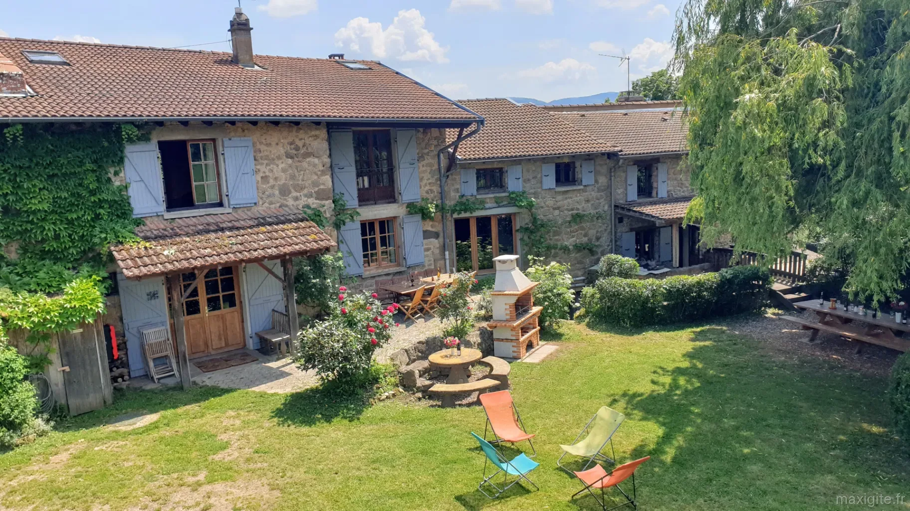 Gîte de groupe La Charrette Fleurie à Lamastre — La Charrette Fleurie – Lamastre, capacité 15 personnes