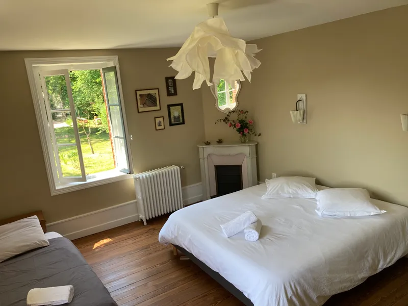 Photo 4 de Le Petit Châtel à Chenay-le-Châtel