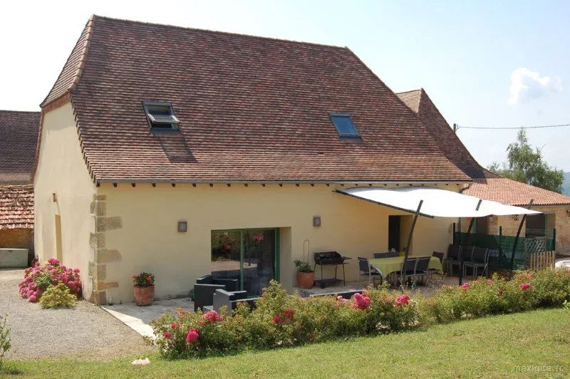 Pool house avec spa, sauna et salle de massage pour groupes jusqu'à 20 personnes