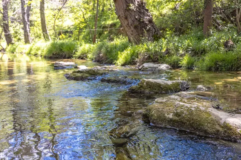 Gîtes Les Casots – Accès privé à la rivière