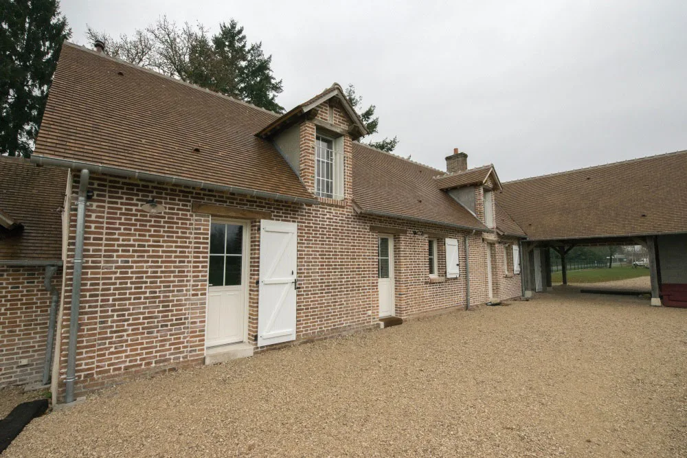 Gîte de groupe Le Grand Chêne à Neung sur Beuvron — Le Grand Chêne – Neung sur Beuvron, capacité 19 personnes
