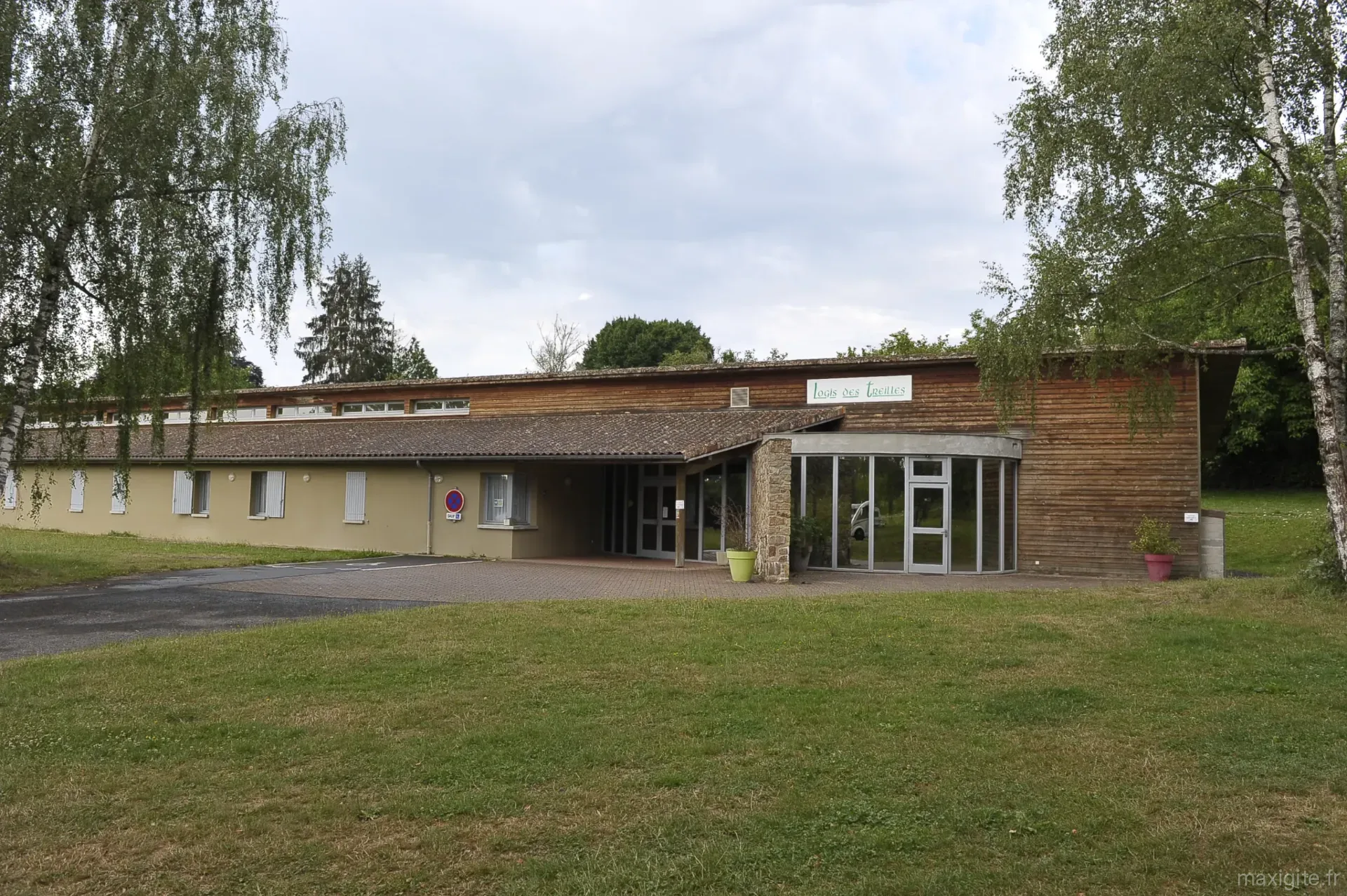Gîte de groupe Le Logis des Treilles à Cieux — Le Logis des Treilles – Cieux, capacité 50 personnes