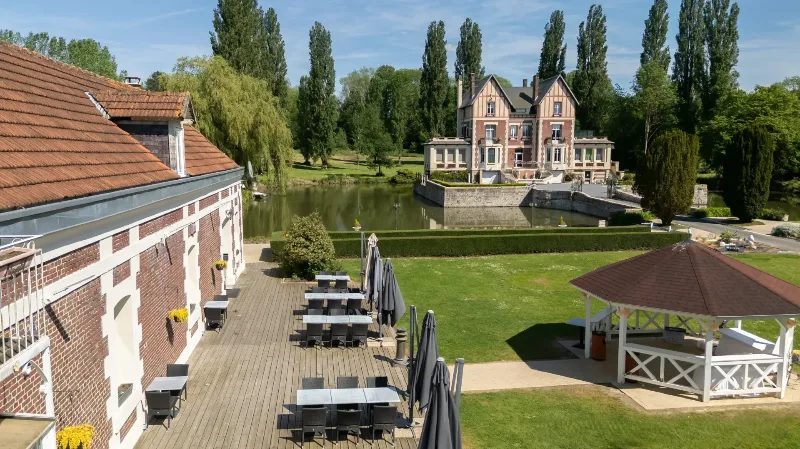 Château de Quesmy – terrasse et gloriette