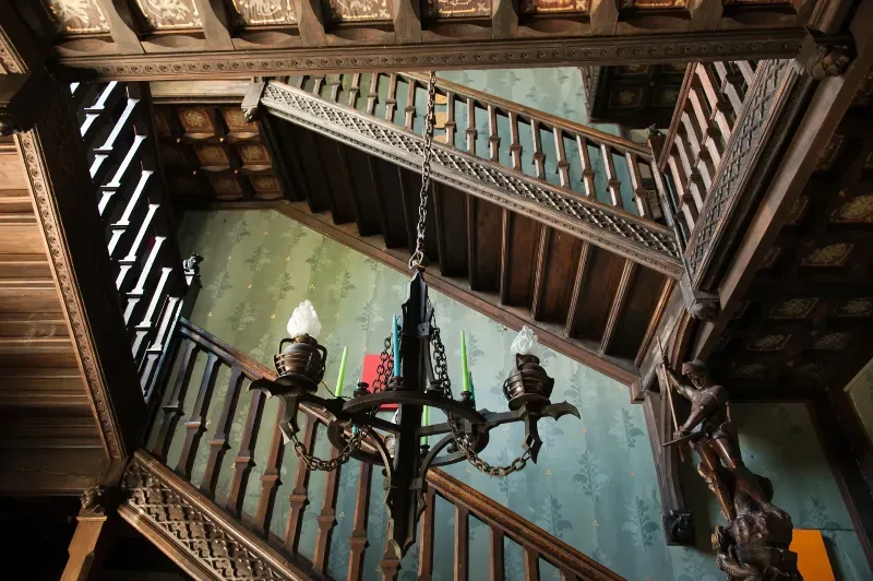 Escalier principal - Château du Bois de la Lune – Angerville-la-Campagne